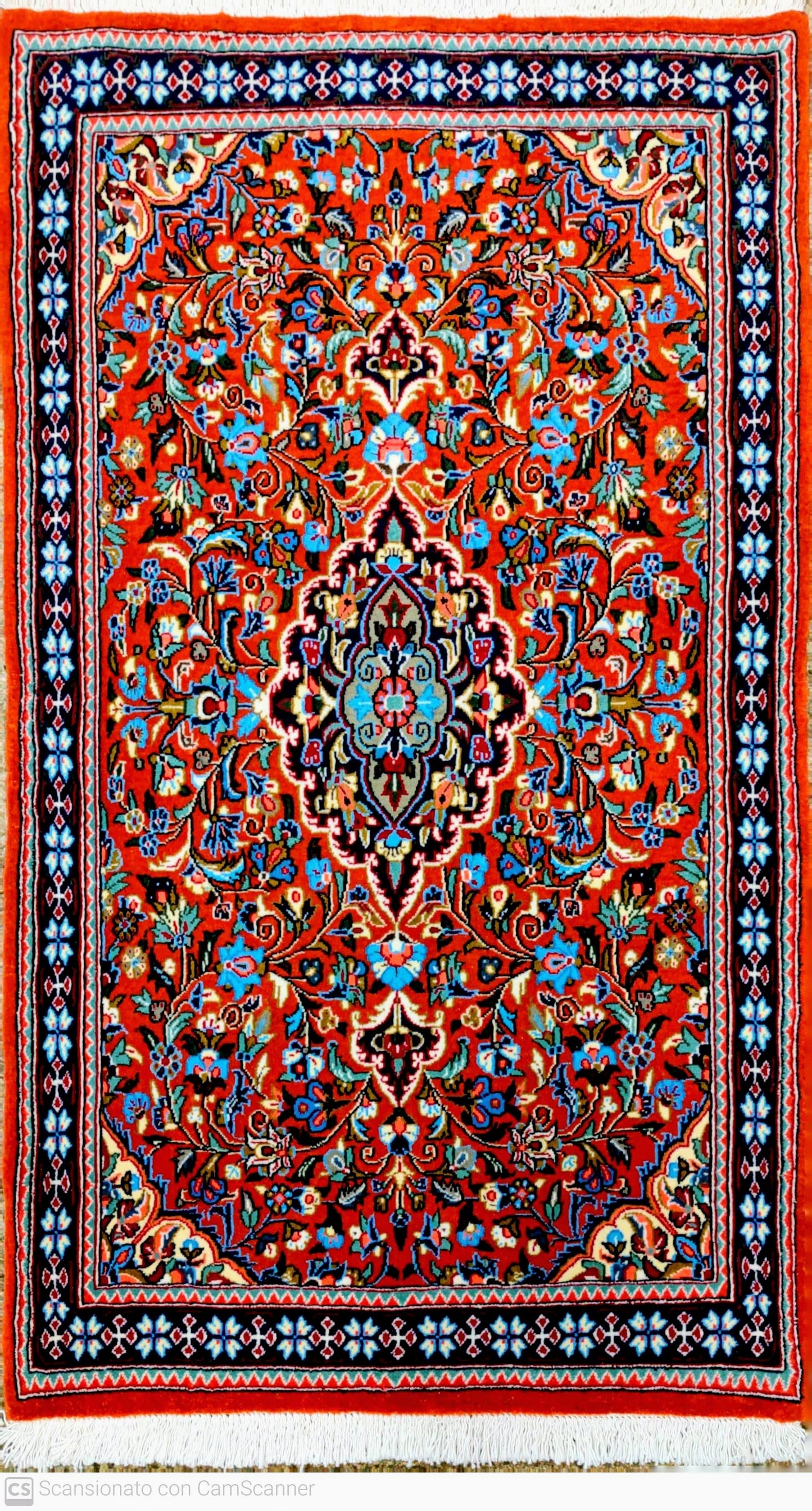 QUM 123 x 77 cm